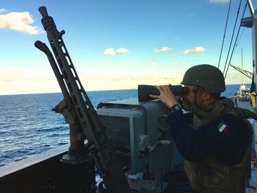 Missione in Libia, caccia agli immigrati perduti 6