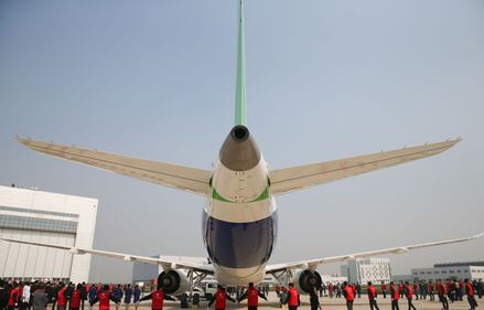 Da oggi la Cina ha un suo aereo di linea 9