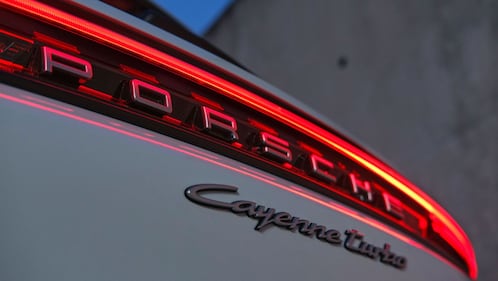 Porsche Cayenne Turbo E-Hybrid, guarda la gallery 2