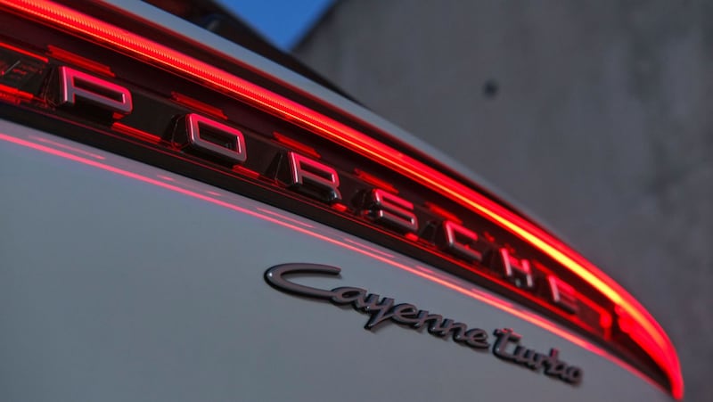 Porsche Cayenne Turbo E-Hybrid, guarda la gallery 2