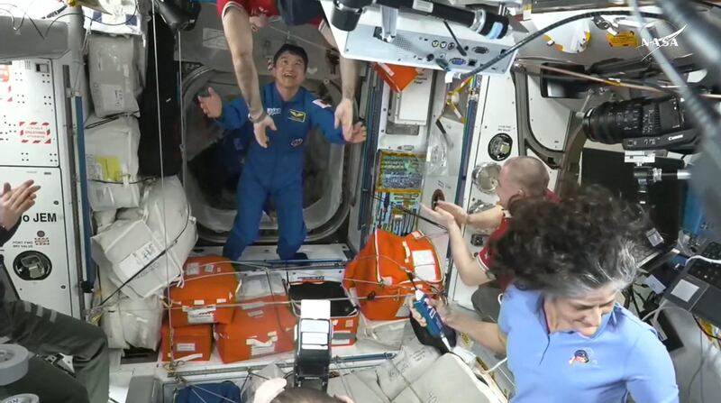 La missione di SpaceX per recuperare gli astronauti sulla Stazione spaziale internazionale 5