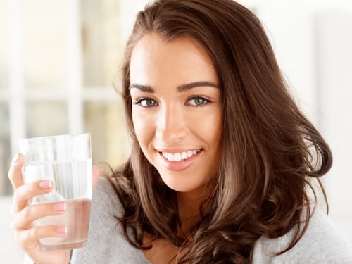 Sei consigli per bere più acqua