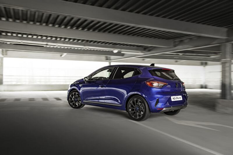 Renault Clio 2023: guarda le foto del nuovo restyling 9