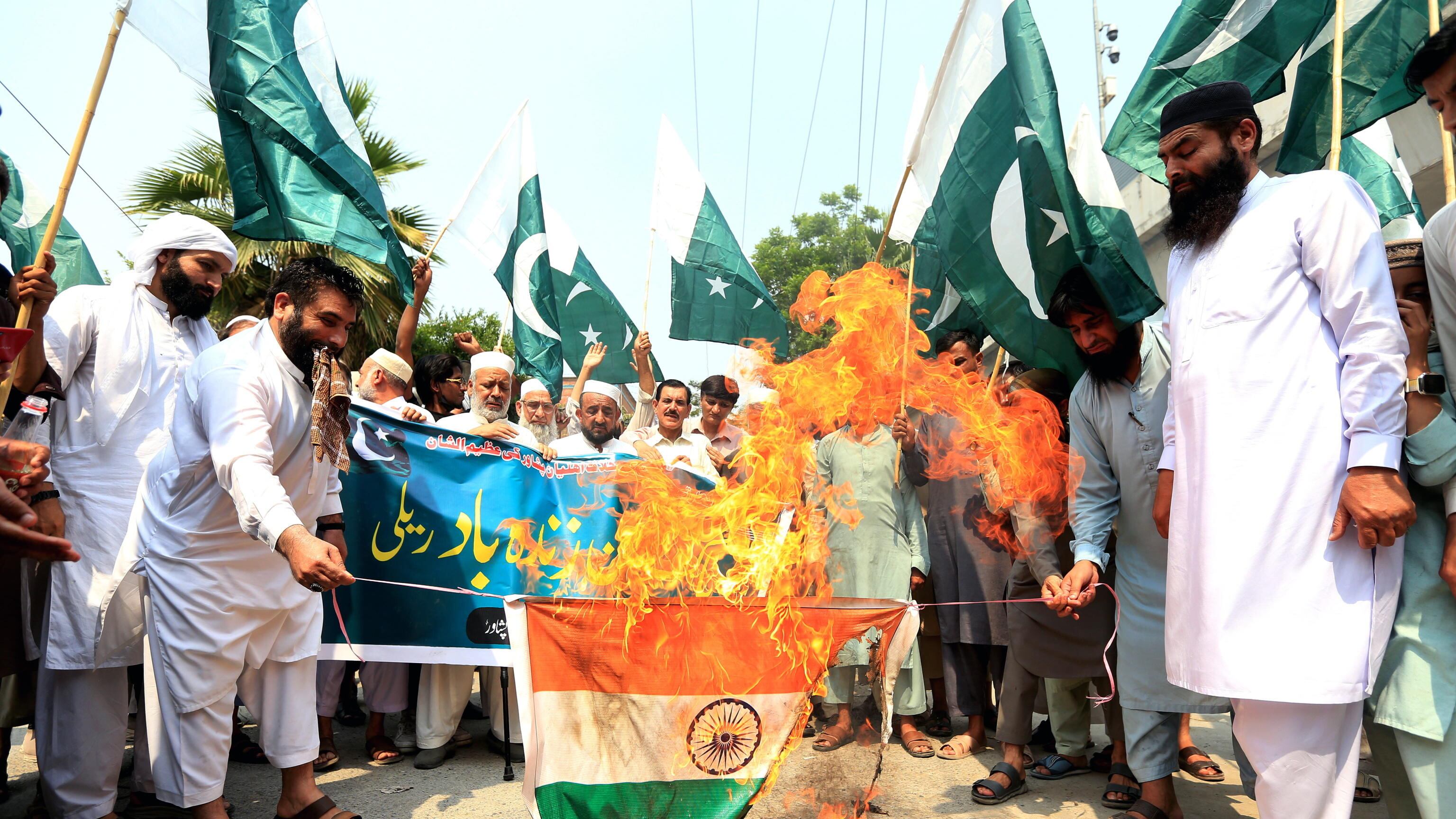 Scontri India-Pakistan. "Rischio di guerra totale"