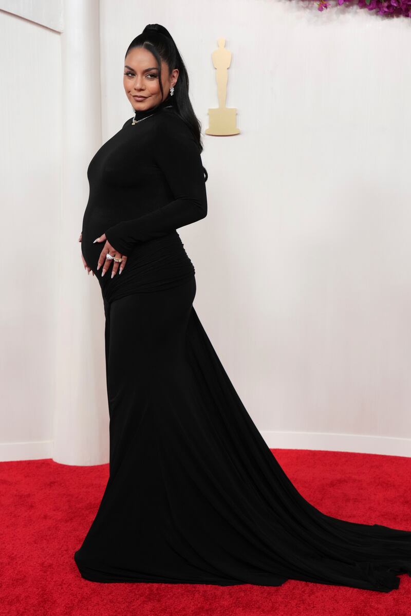 Oscar 2024: ecco i look delle star sul red carpet 1