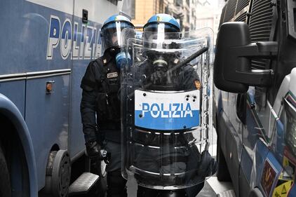 Le tensioni al corteo di Genova 7