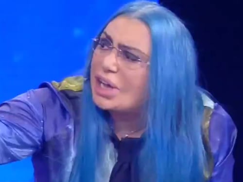 "Si vergogni, lei non ha nulla di onorevole": Bertè attacca la Meloni