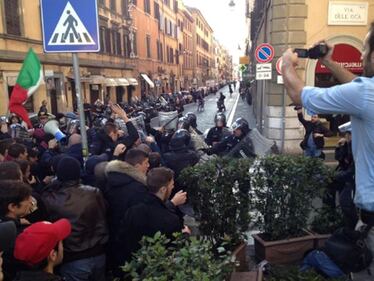 Studenti in piazza a Roma 3