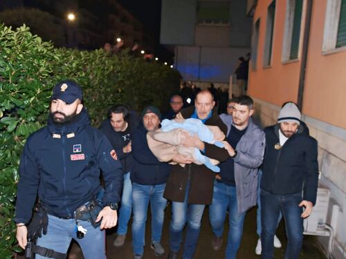 "C'era una festa in casa". L'inquientante dettaglio sulla neonata rapita a Cosenza