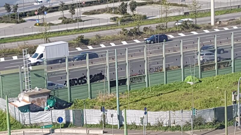 Baraccopoli in periferia a Milano 1