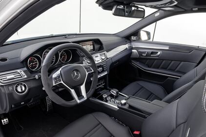 Mercedes E 63 AMG 10