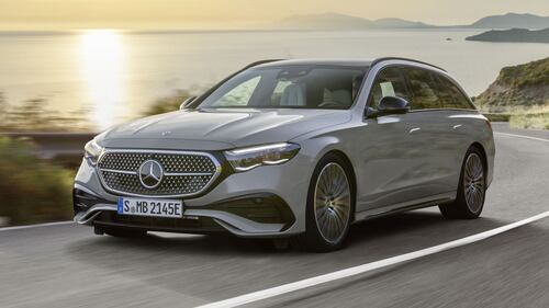 Nuova Mercedes Classe E 2023, guarda tutte le foto 6