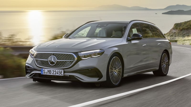 Nuova Mercedes Classe E 2023, guarda tutte le foto 6
