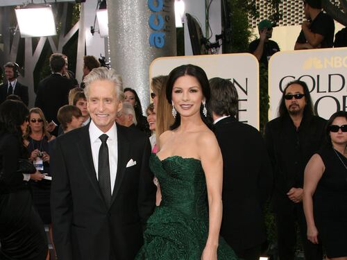 Michael Douglas smentisce: "Il mio tumore non causato da rapporto orale e hpv"