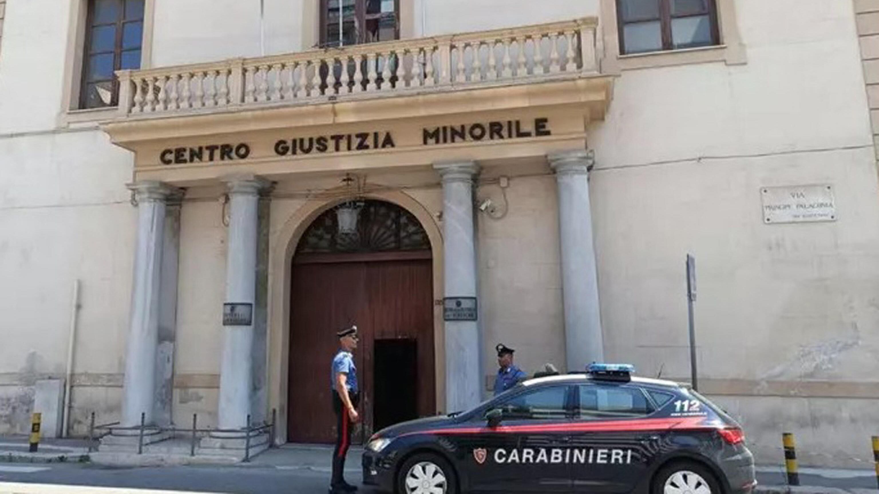 La fuga da film al cacere minorile di Palermo: in 3 evadono calandosi con le lenzuola