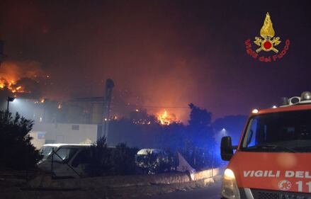 Altofonte invasa dalle fiamme. Ettari di boschi andati distrutti 1