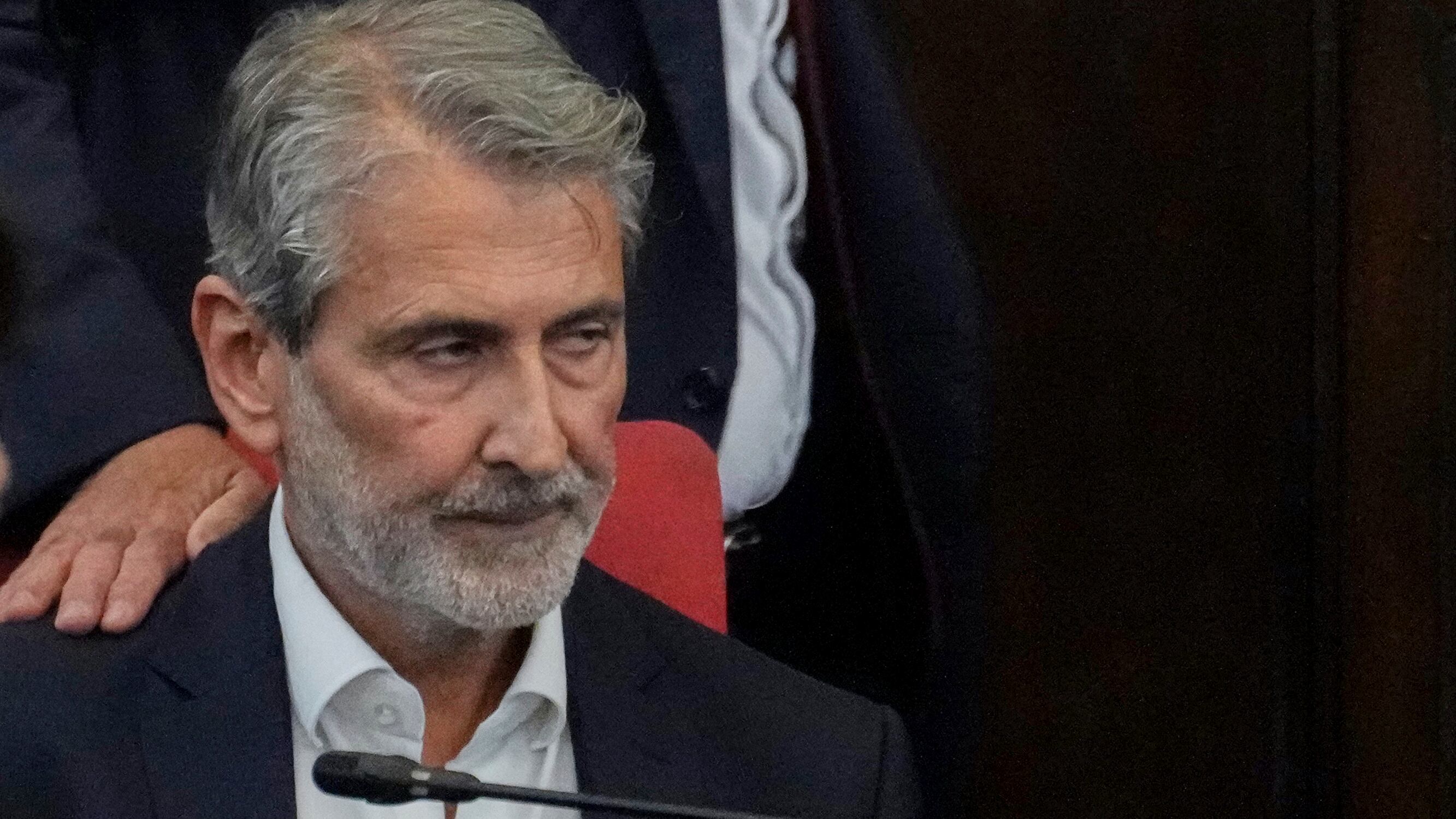 Sceneggiata Sala-Pd: "Rapporto solido". Ma un nuovo assessore ora non si trova