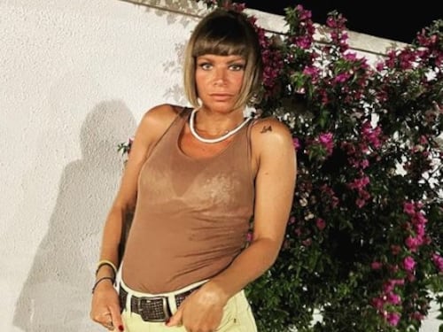 "Quando sarai fredda", "Dispiaciuta per te". La Amoroso risponde all’augurio di morte di un hater