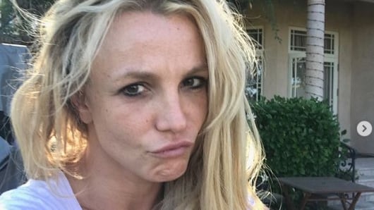 Britney Spears offre di pagare cibo e pannolini per i fan in quarantena