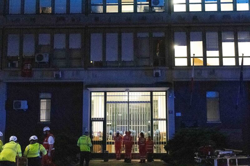 Rivolta al carcere Beccaria: struttura cinturata. Caccia all'uomo per due evasi 9