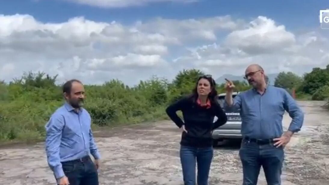 "Qui sorgerà un lager". Blitz dei deputati dem in Albania
