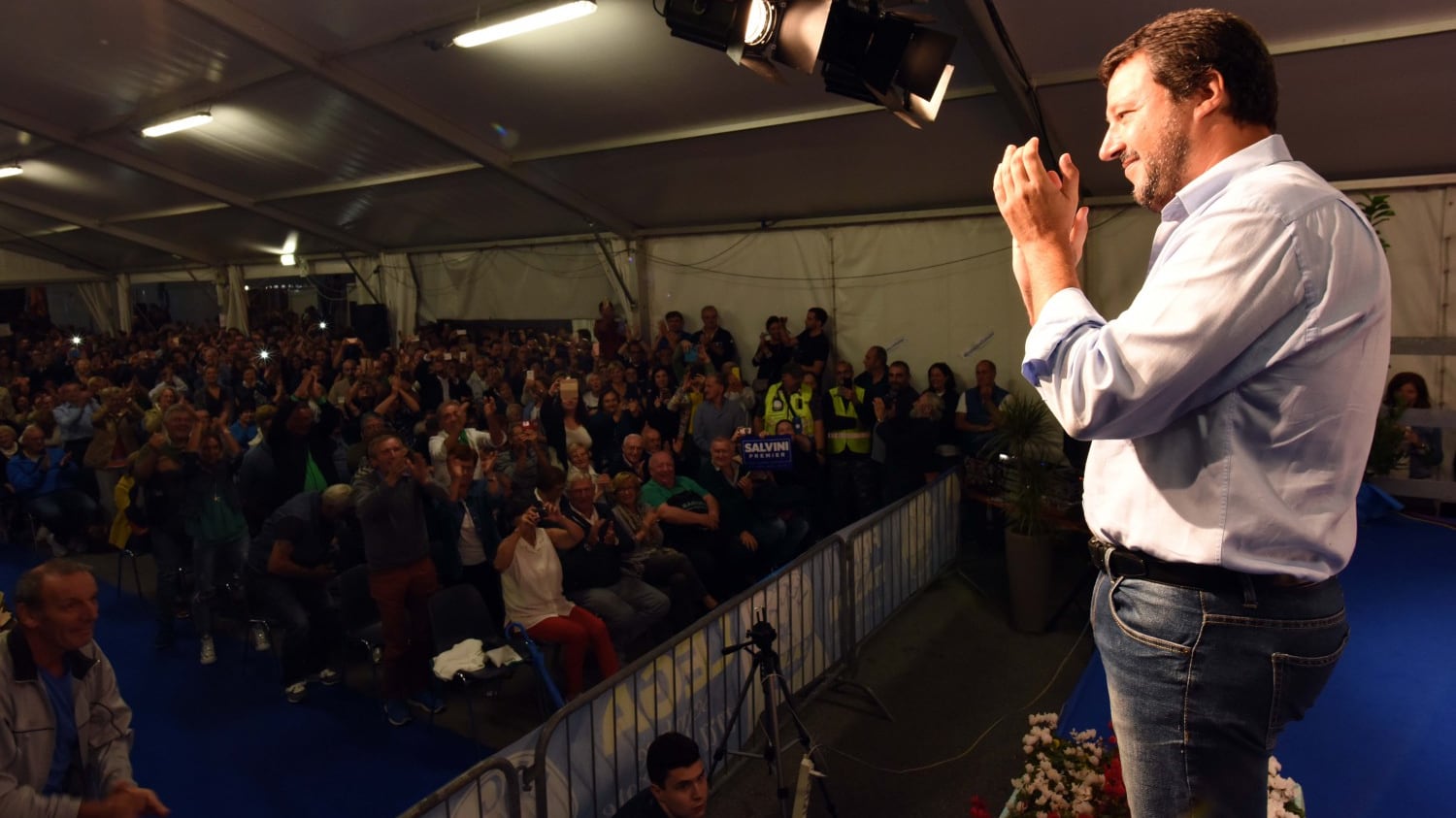 Salvini a valanga su Twitter: il 76% di chi ne parla sta con lui