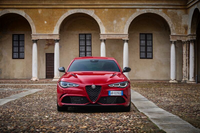 Nuova Alfa Romeo Giulia Quadrifoglio 2023: guarda la gallery della super berlina italiana 5