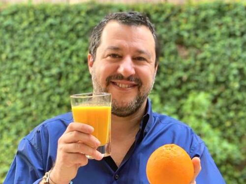 Salvini ironizza su Fico: "Preferisco la spremuta d'arancia"