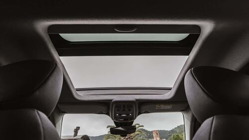 Jeep Avenger Model Year 2024, guarda tutte le foto 8