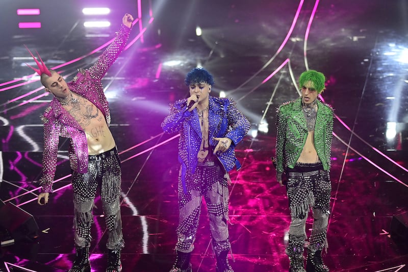 Sanremo 2024: ecco il look della finalissima del Festival dei La Sad 2