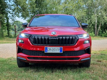 Skoda Karoq 2023: la gallery del nuovo crossover compatto 4