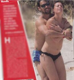 Flavia Pennetta e Fabio Fognini, a Formentera relax e mani birichine 4