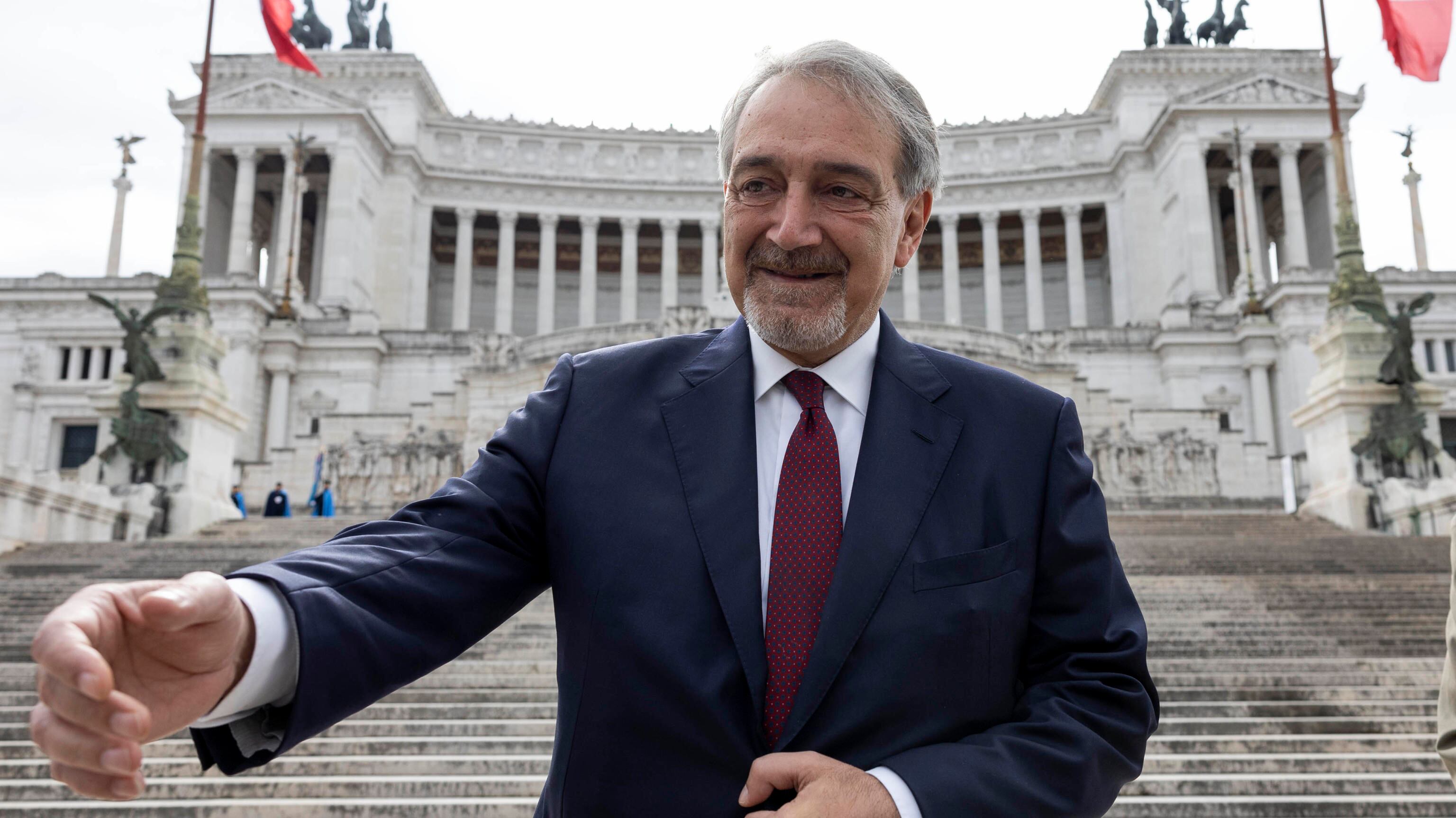 Rocca avverte il Pride: "Sì al patrocinio se chiedono scusa. No all'utero in affitto"