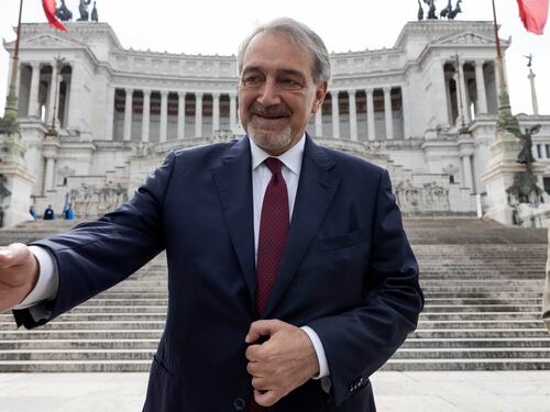 Rocca avverte il Pride: "Sì al patrocinio se chiedono scusa. No all'utero in affitto"