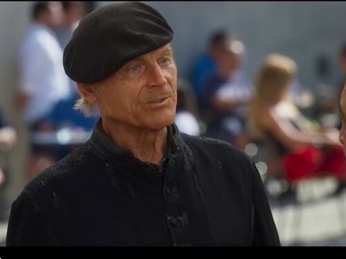 "Non volevo lasciare". L'addio di Terence Hill a Don Matteo diventa un caso