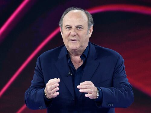 "A lui devo tutto". Il commosso ricordo di Gerry Scotti per Costanzo