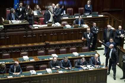 Fiano dà in escandescenze in Aula 6