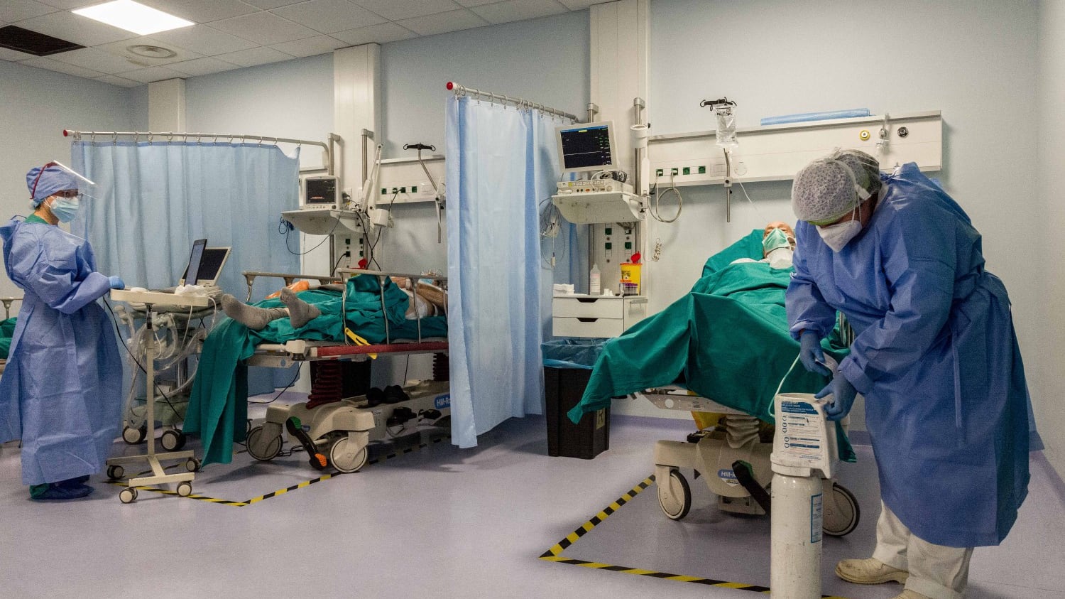"L'ossigeno non basta per tutti". Scatta l'allarme negli ospedali