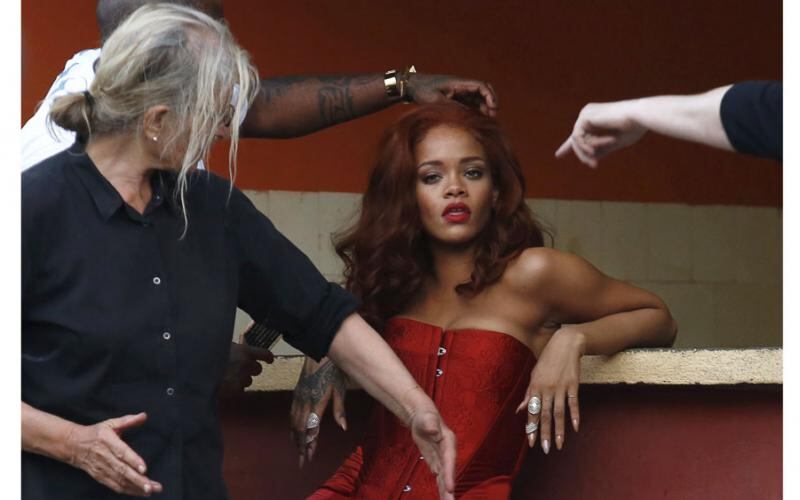 Rihanna sexy in copertina: "Sesso senza amore, mi sento vuota" 10