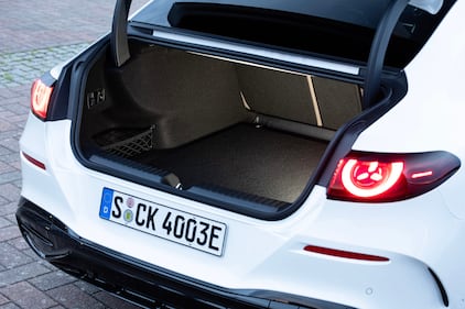 Nuova Mercedes Classe C elettrica