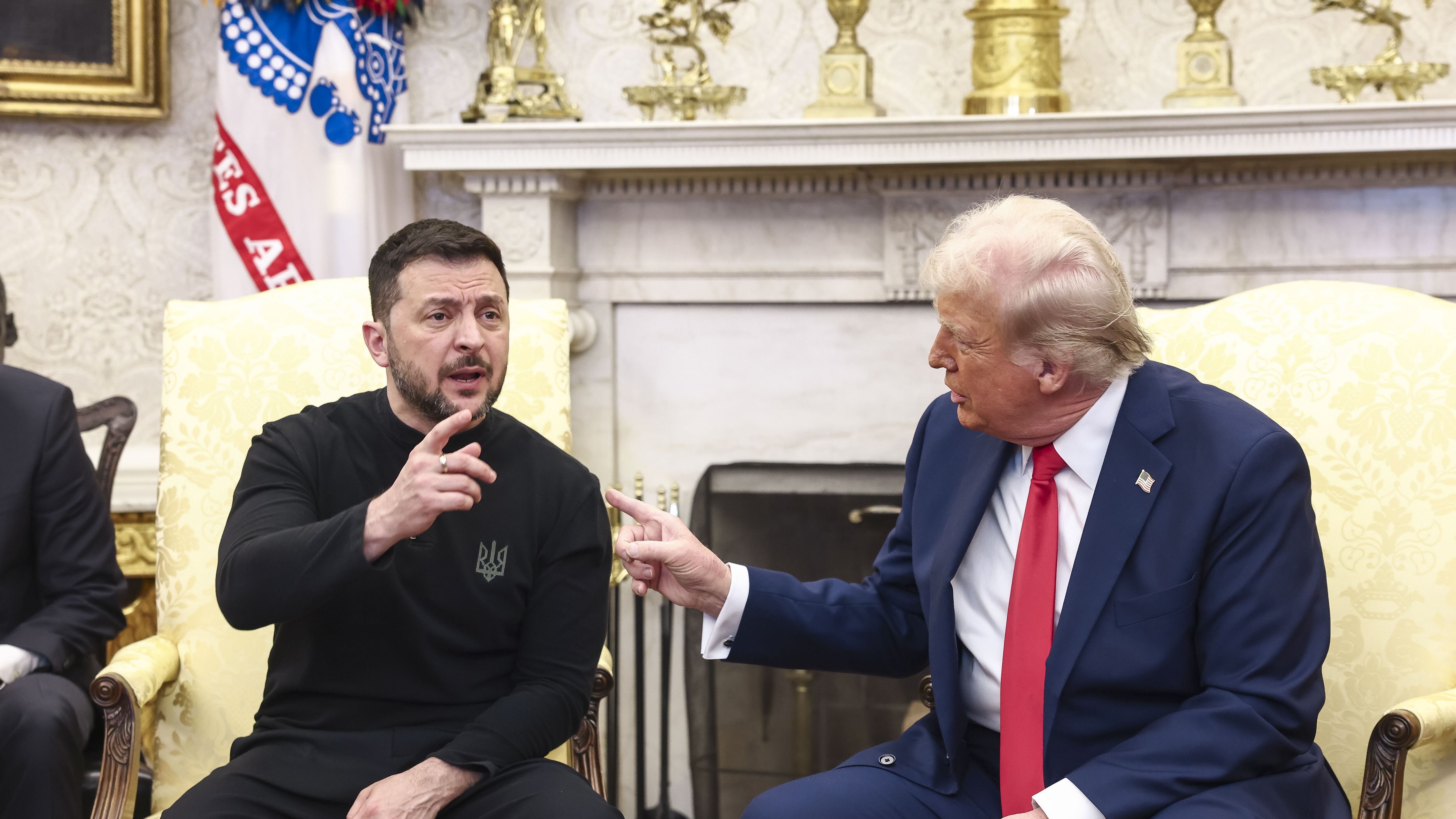 "Stop agli aiuti all’Ucraina". Trump prepara la vendetta contro Zelensky