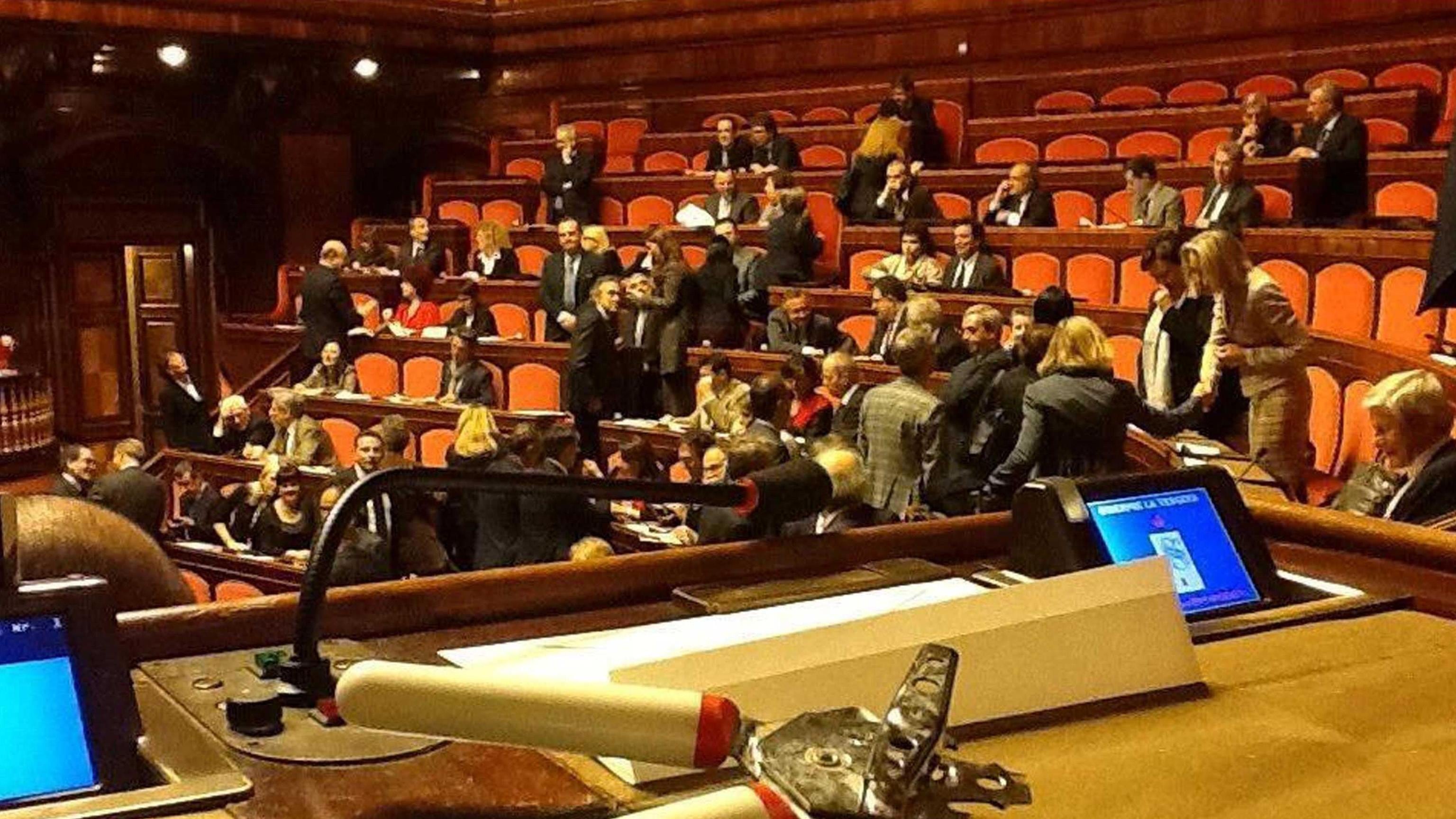 Caos nel Movimento 5 Stelle, tra critiche e retromarce