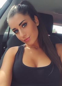 Valentina Vignali, ​sexy in trikini 11