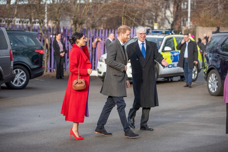Meghan Markle in rosso per un poeta: foto 4
