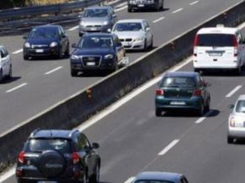 Francia, folle fermato a velocità sostenuta: "Ero posseduto dallo spirito di Schumacher"