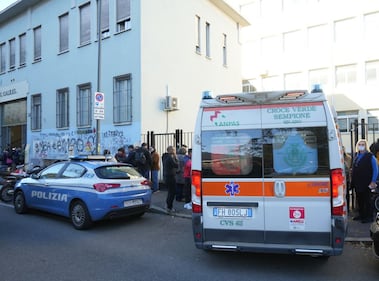 Incendio doloso in una scuola milanese 5