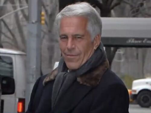 Ex dipendente di corte rivela: "Epstein fu ucciso per coprire il principe Andrea"
