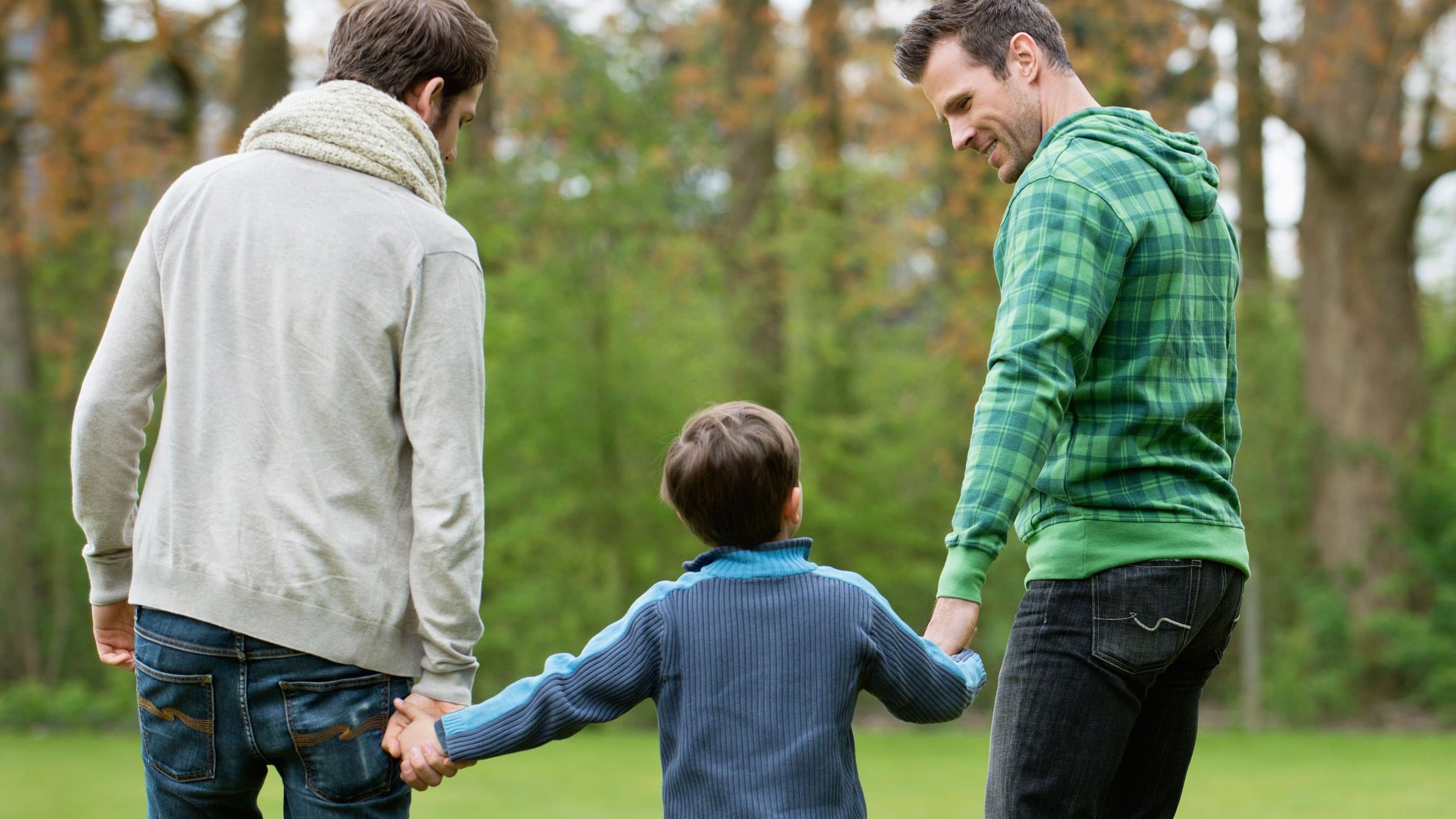 Niente più papà e mamma Negli asili solo il «genitore»