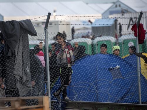 Immigrati, il piano Ue da 700 milioni di euro per l'emergenza in Grecia