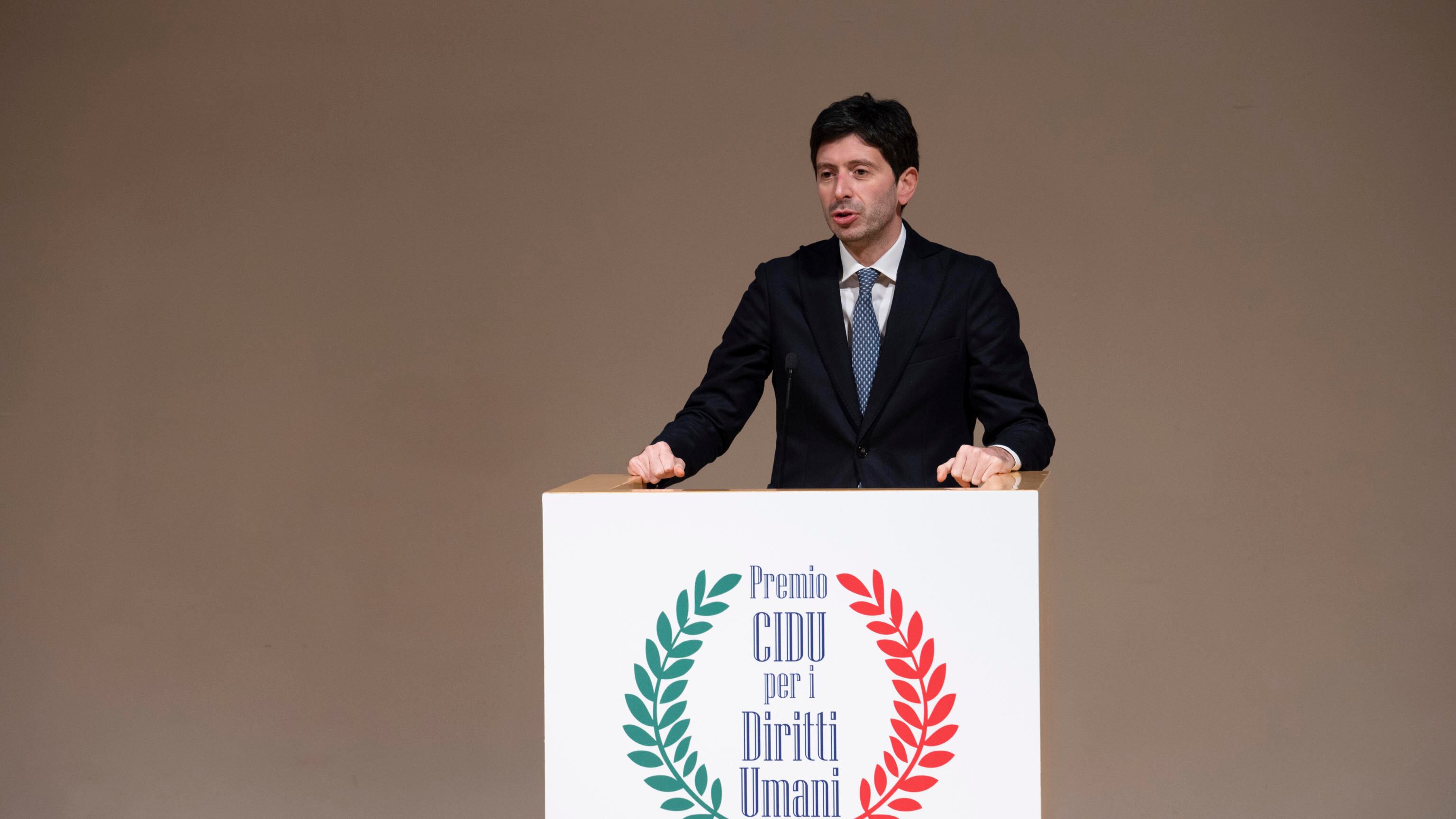 Bastonata su Speranza, il bimbo "no vax" e Djokovic: quindi, oggi...